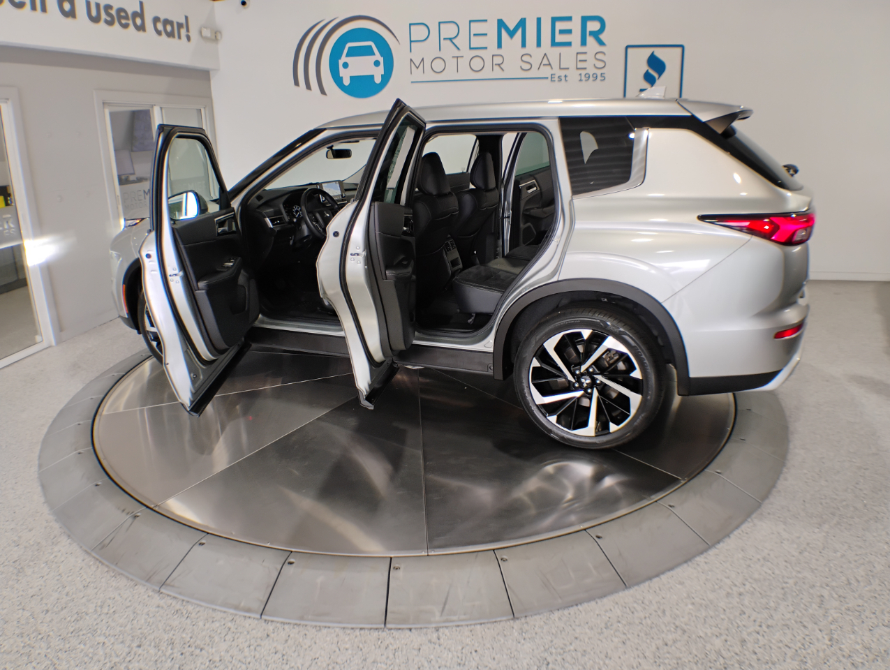 Mitsubishi Outlander SE 2WD 2023