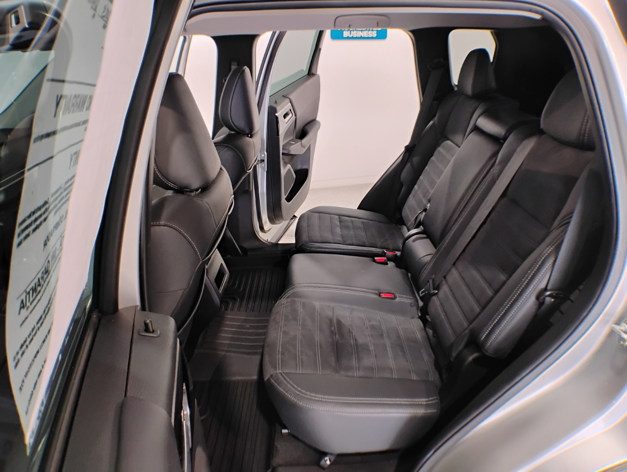 Mitsubishi Outlander SE 2WD 2023