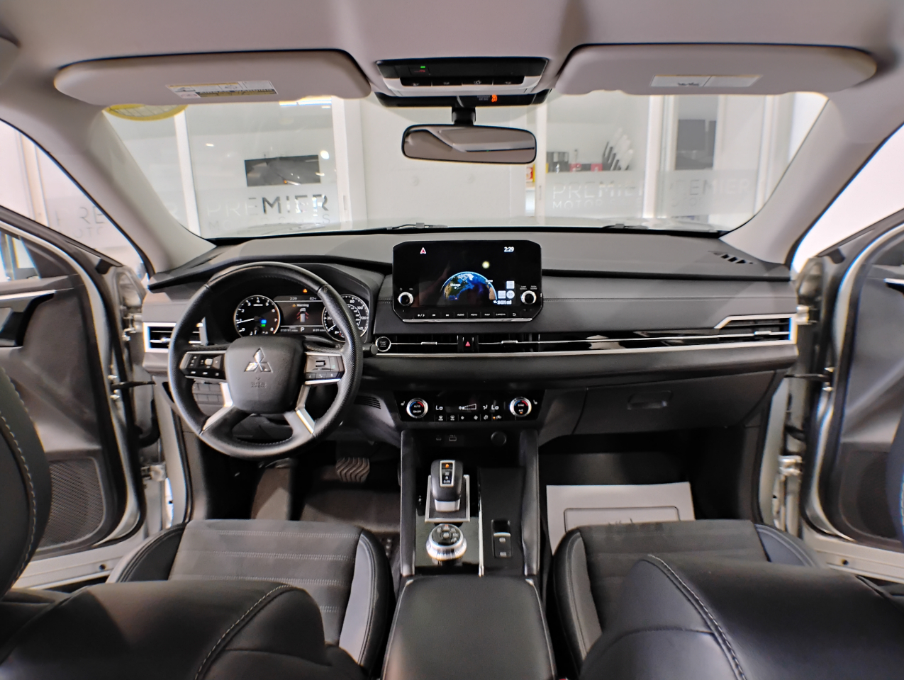 Mitsubishi Outlander SE 2WD 2023