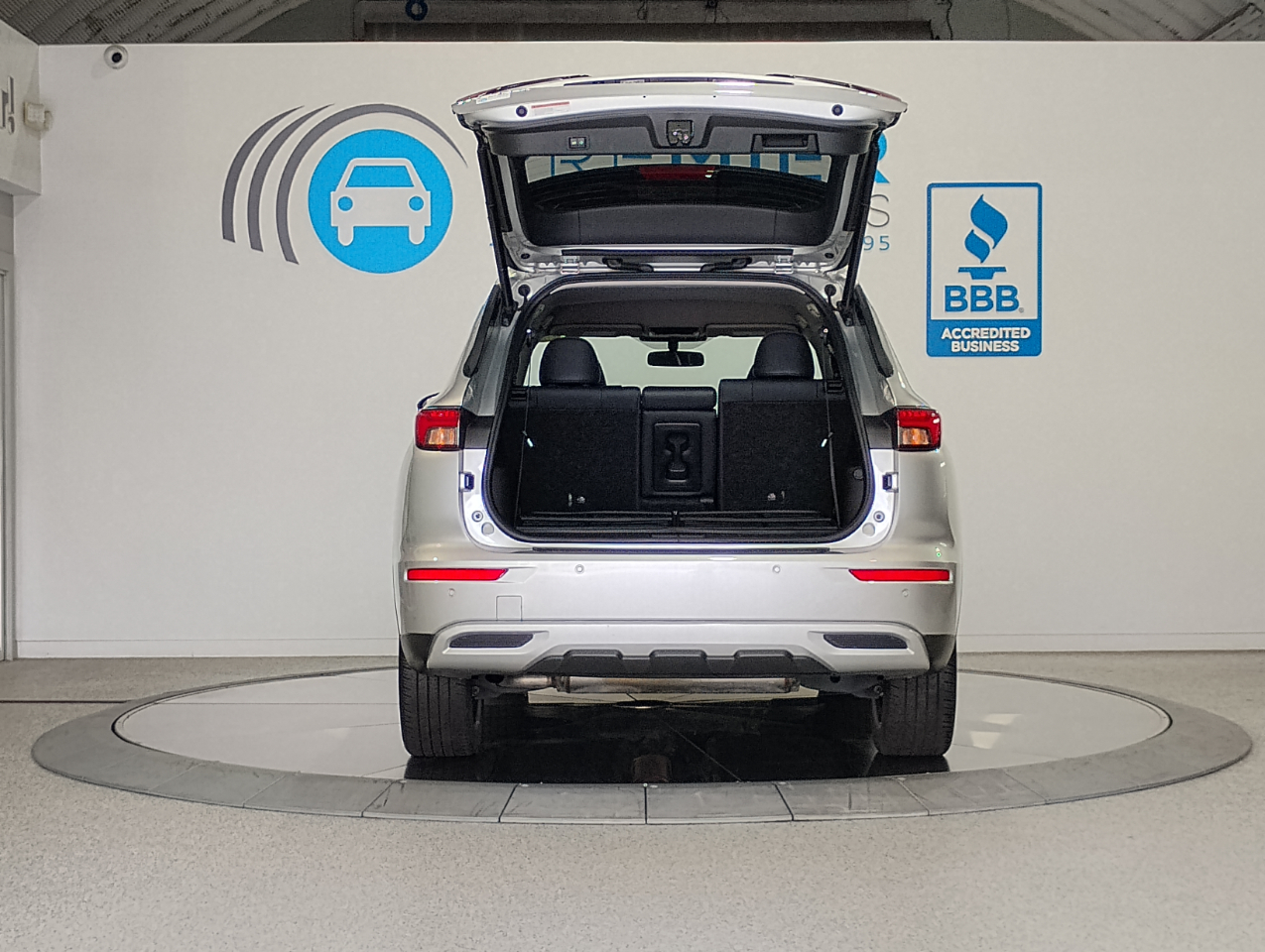 Mitsubishi Outlander SE 2WD 2023