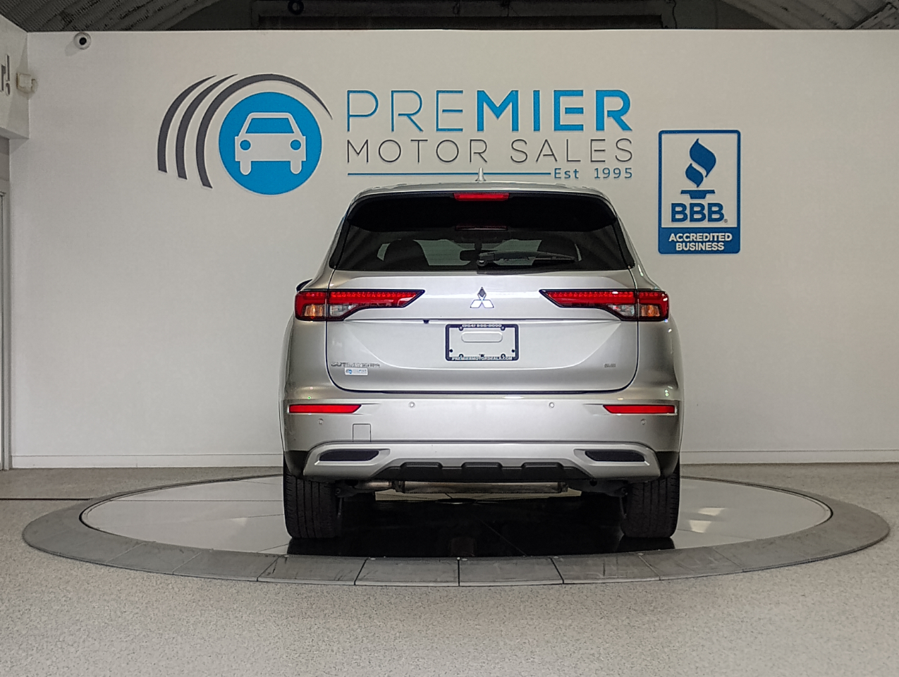 Mitsubishi Outlander SE 2WD 2023