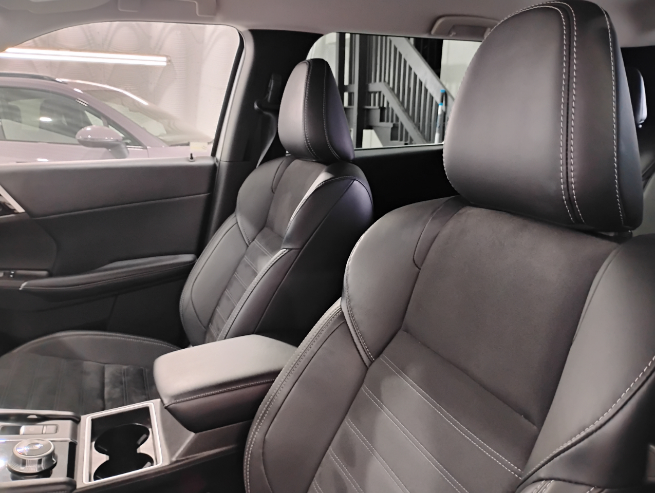 Mitsubishi Outlander SE 2WD 2023