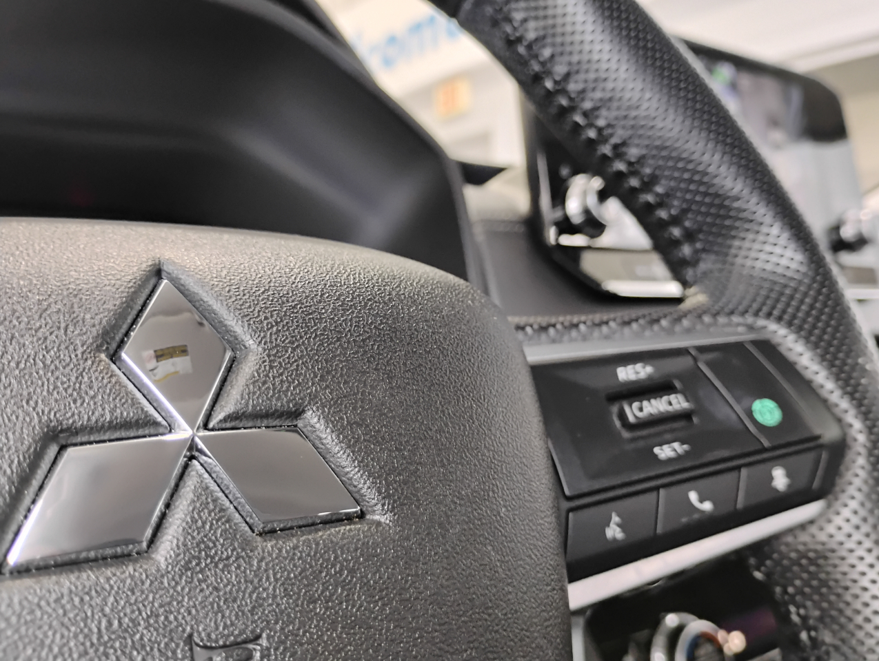 Mitsubishi Outlander SE 2WD 2023