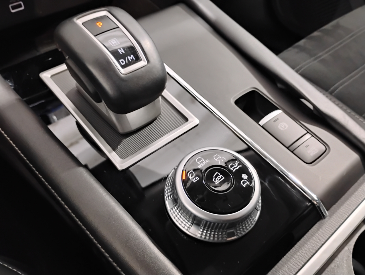 Mitsubishi Outlander SE 2WD 2023