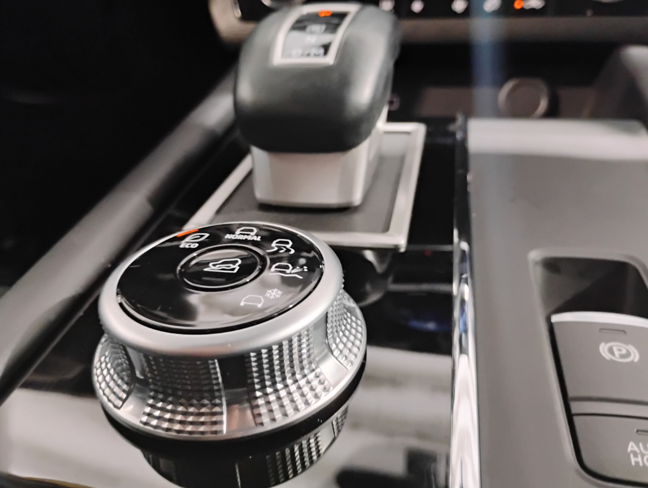 Mitsubishi Outlander SE 2WD 2023