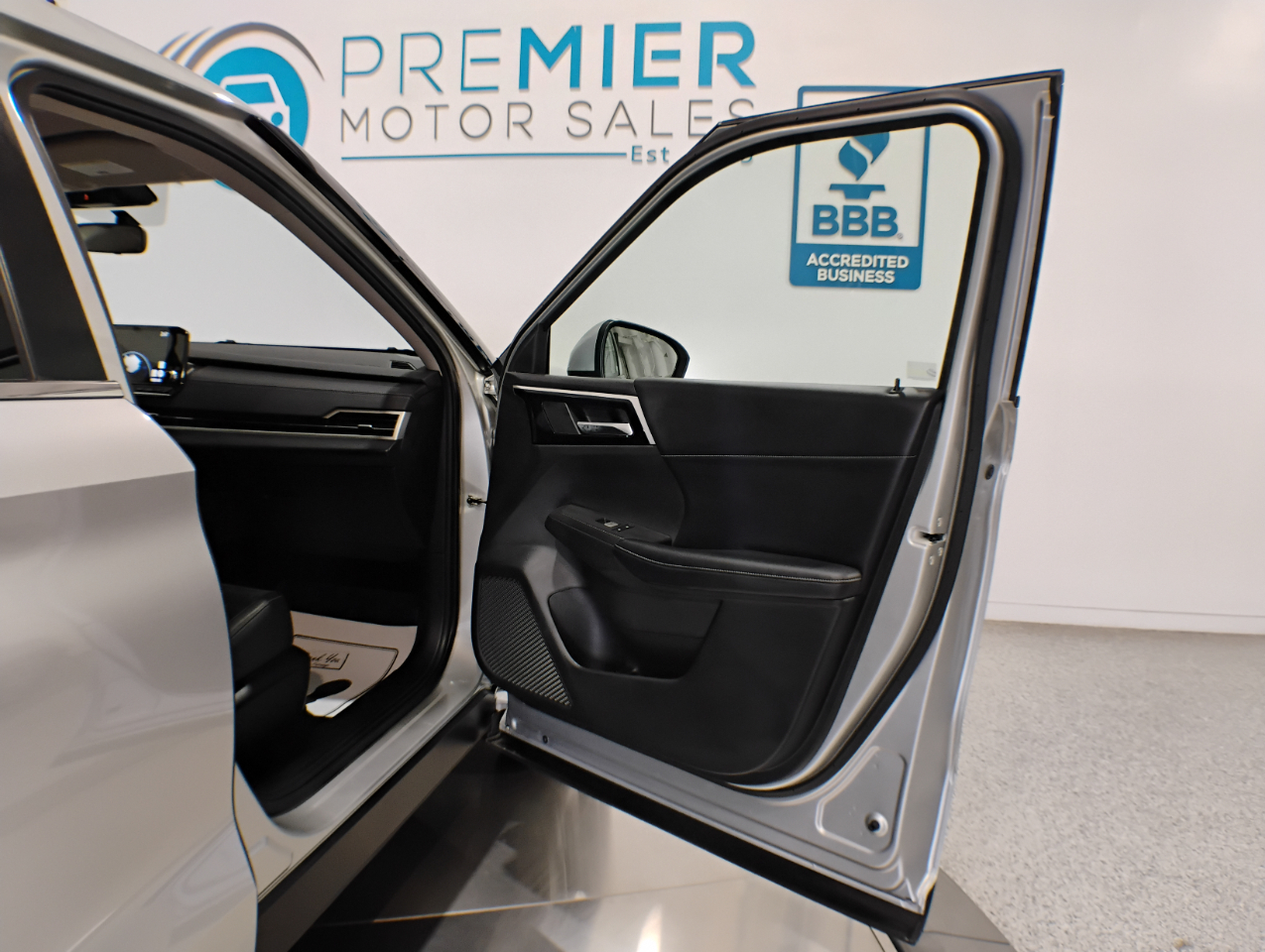 Mitsubishi Outlander SE 2WD 2023