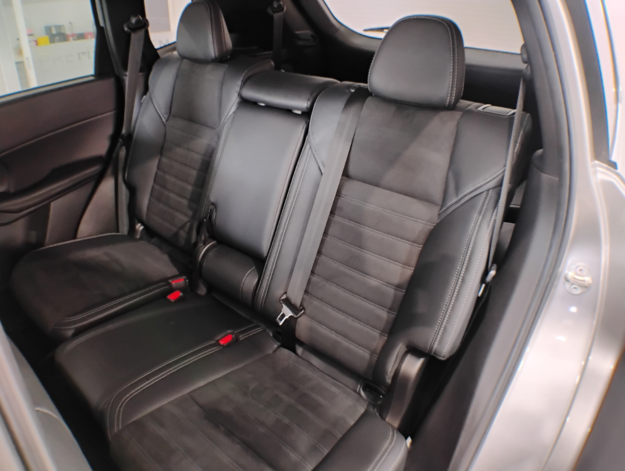 Mitsubishi Outlander SE 2WD 2023