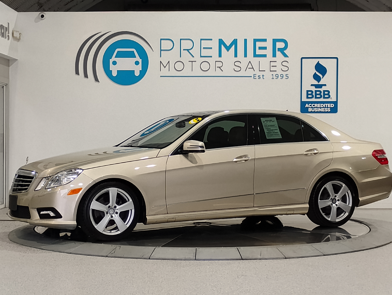 Mercedes-Benz E-Class E350 Sedan 4MATIC 2010