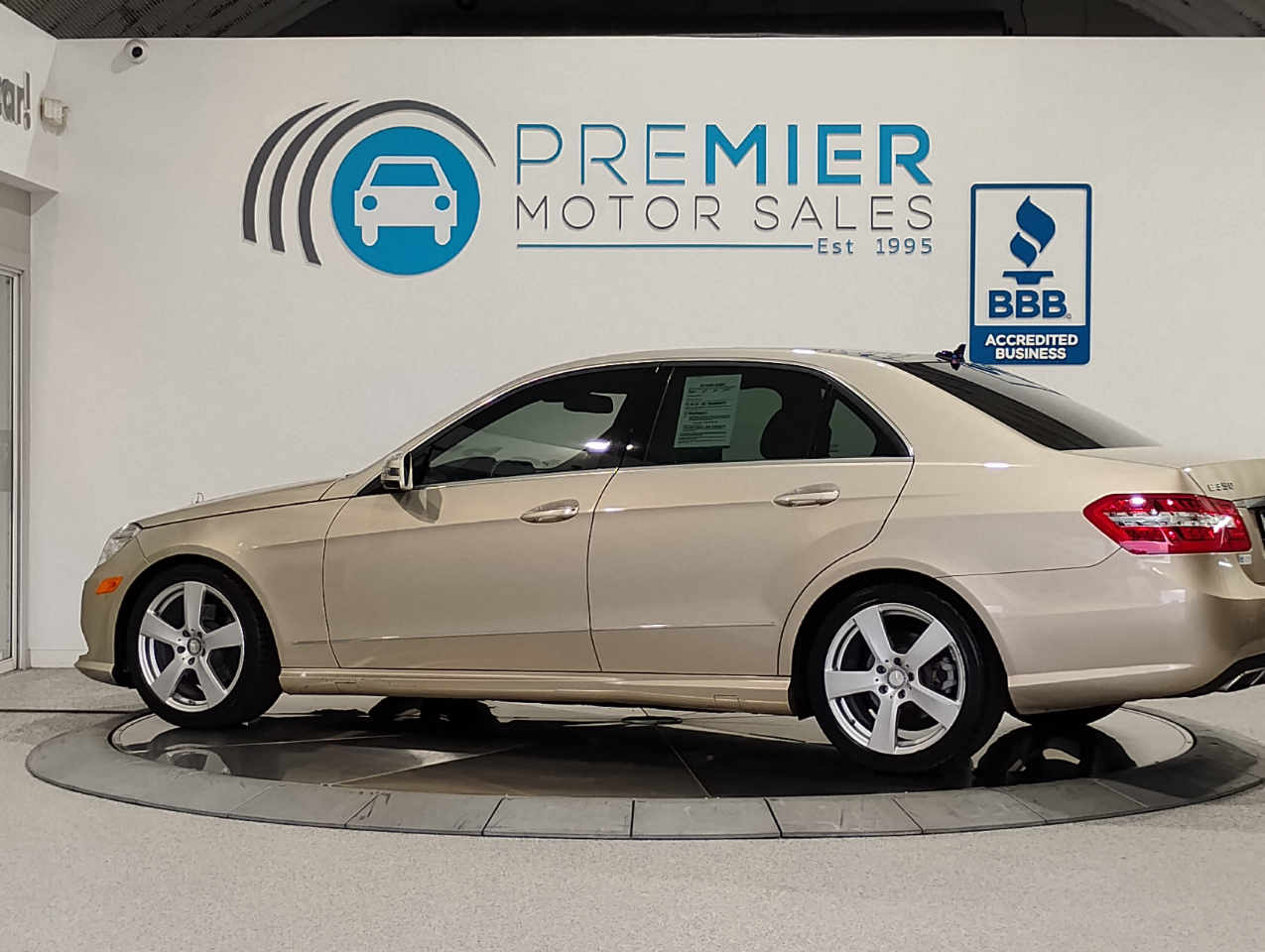 Mercedes-Benz E-Class E350 Sedan 4MATIC 2010