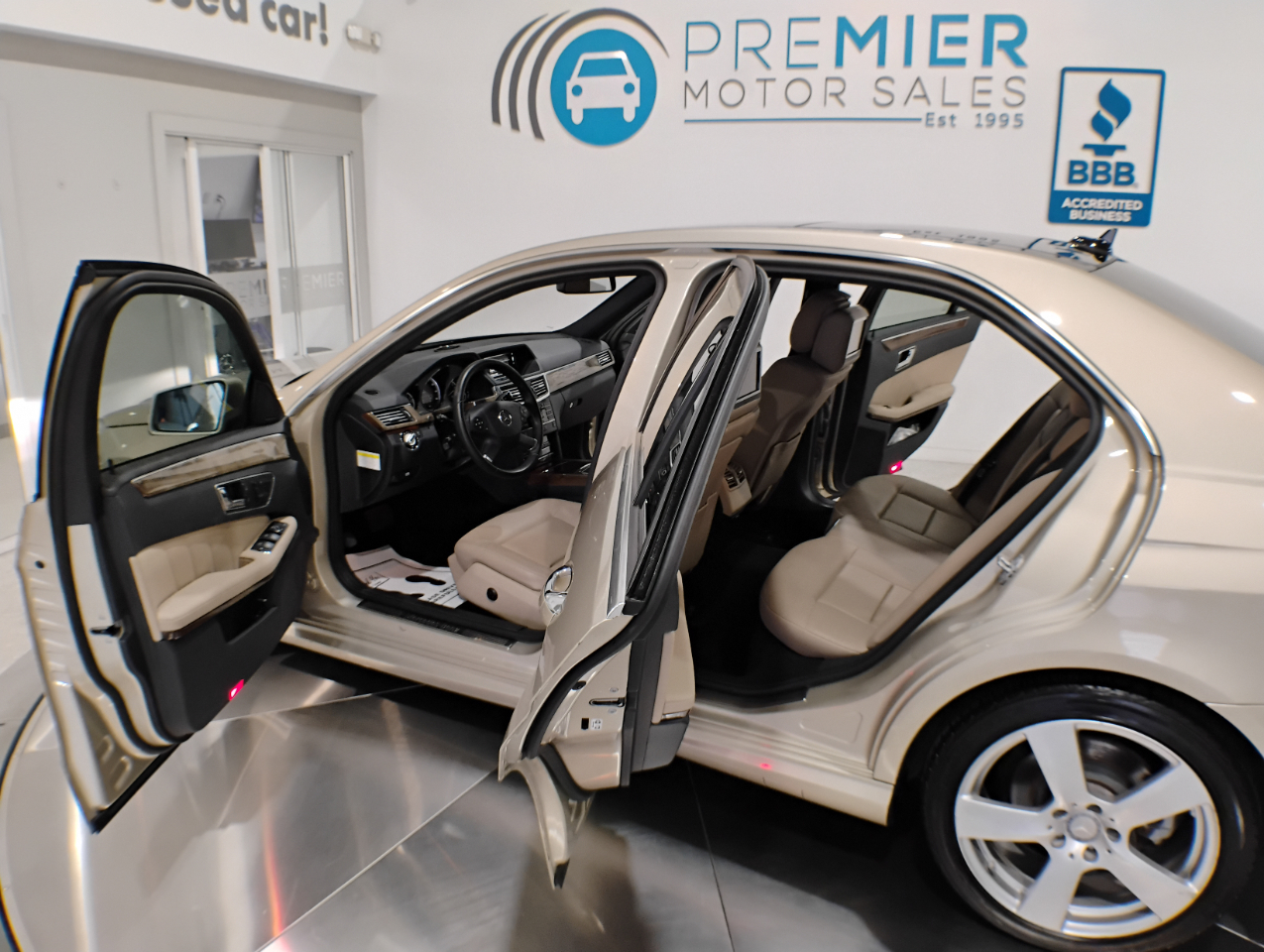 Mercedes-Benz E-Class E350 Sedan 4MATIC 2010