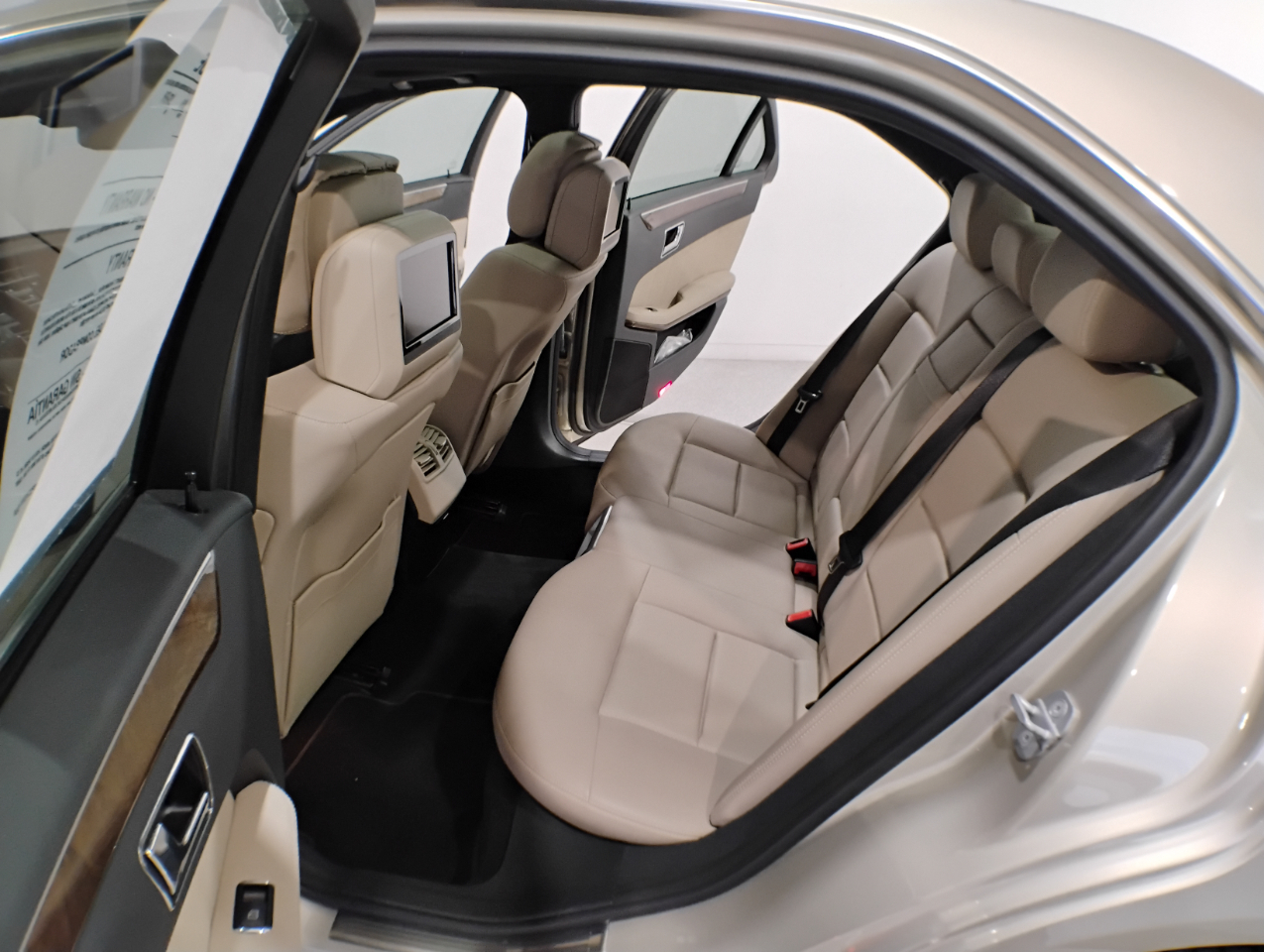 Mercedes-Benz E-Class E350 Sedan 4MATIC 2010