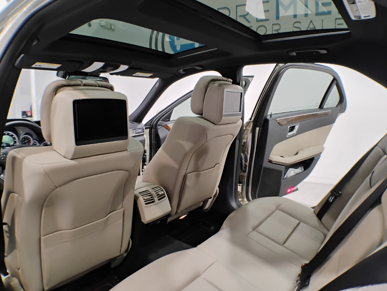 Mercedes-Benz E-Class E350 Sedan 4MATIC 2010