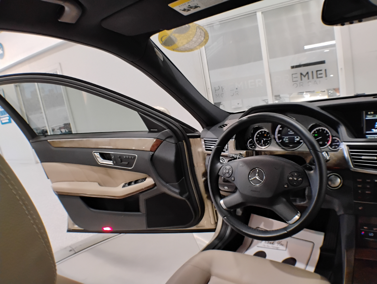 Mercedes-Benz E-Class E350 Sedan 4MATIC 2010