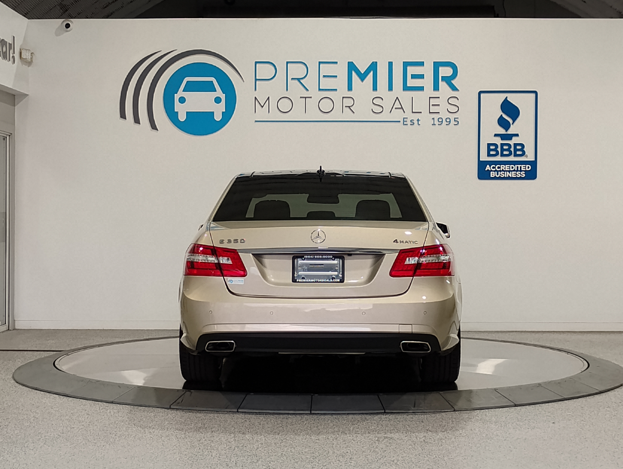 Mercedes-Benz E-Class E350 Sedan 4MATIC 2010