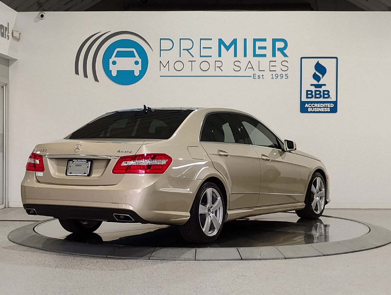 Mercedes-Benz E-Class E350 Sedan 4MATIC 2010