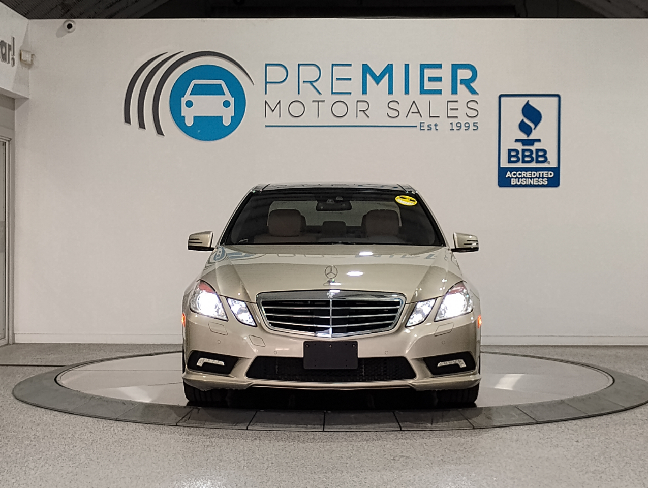 Mercedes-Benz E-Class E350 Sedan 4MATIC 2010