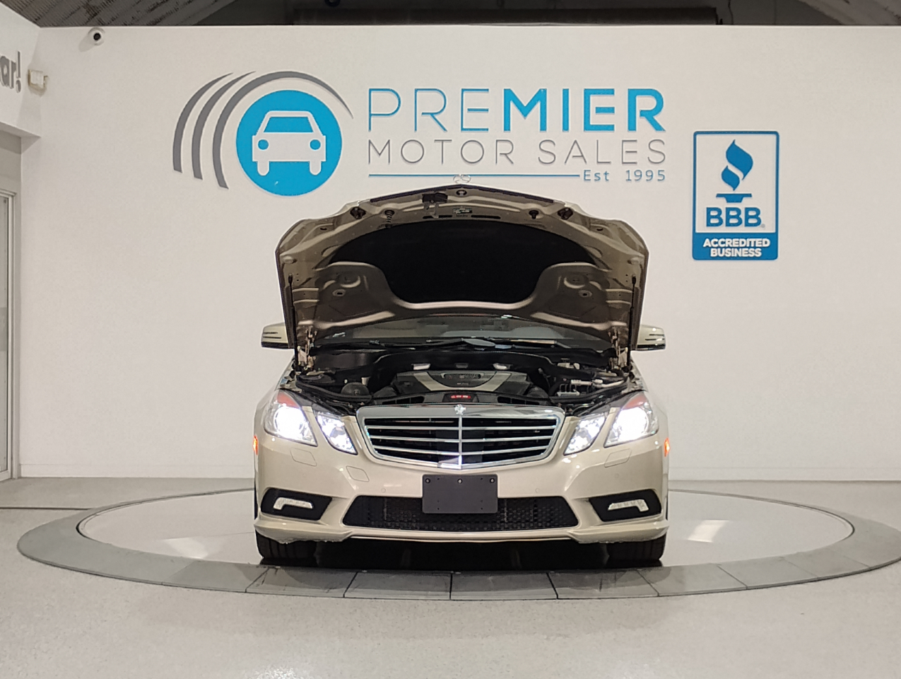 Mercedes-Benz E-Class E350 Sedan 4MATIC 2010