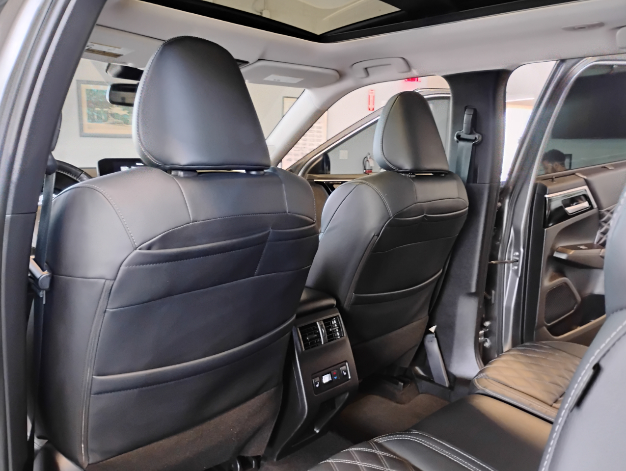 Mitsubishi Outlander SEL 2WD 2023