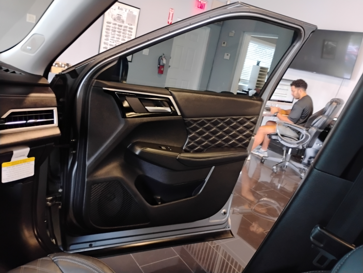 Mitsubishi Outlander SEL 2WD 2023