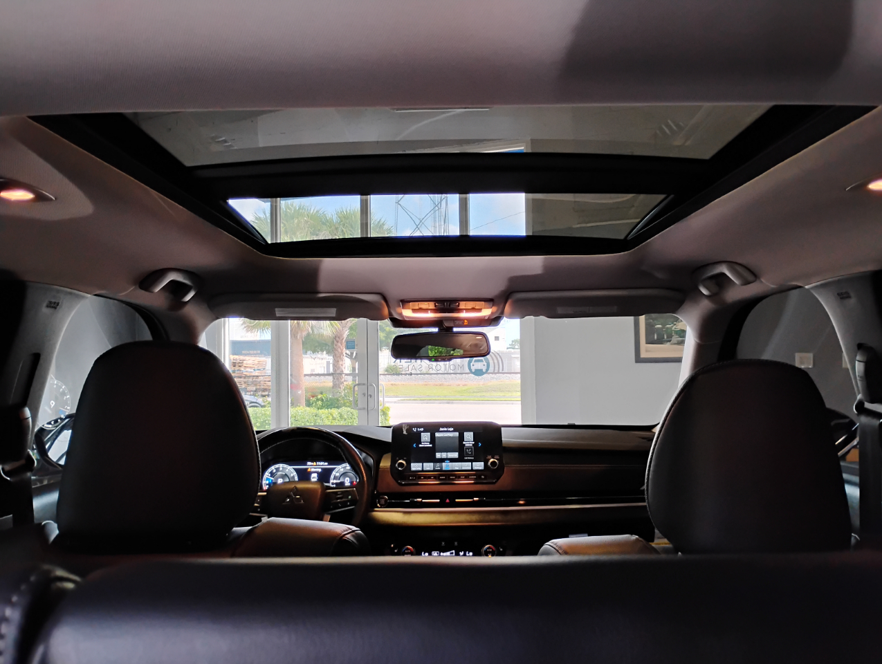 Mitsubishi Outlander SEL 2WD 2023