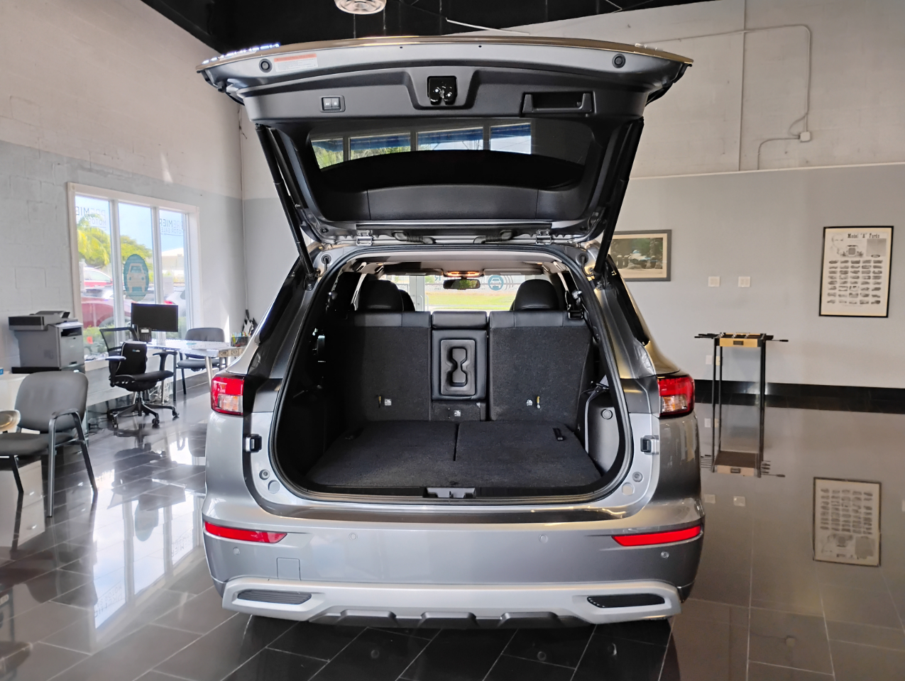 Mitsubishi Outlander SEL 2WD 2023