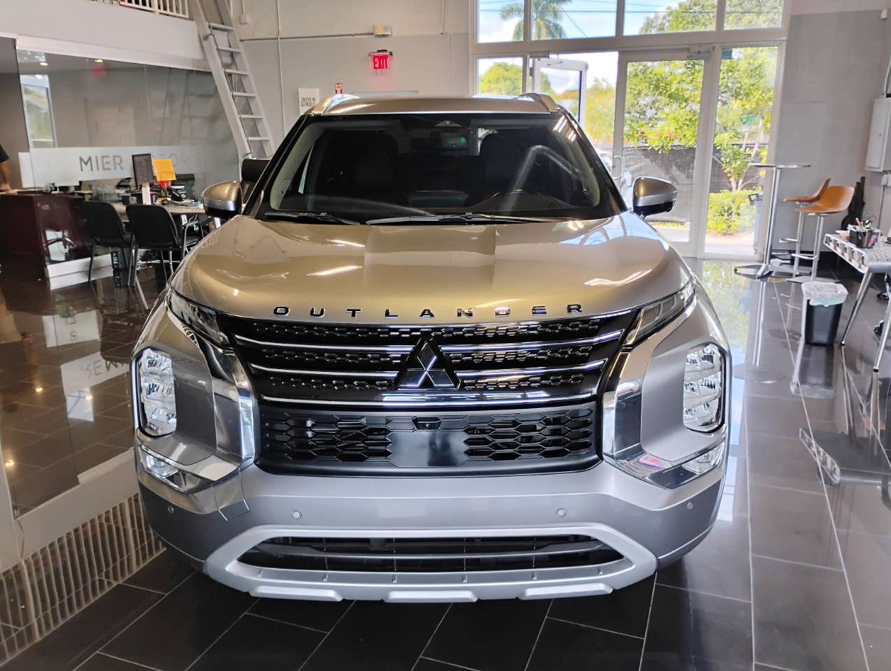 Mitsubishi Outlander SEL 2WD 2023