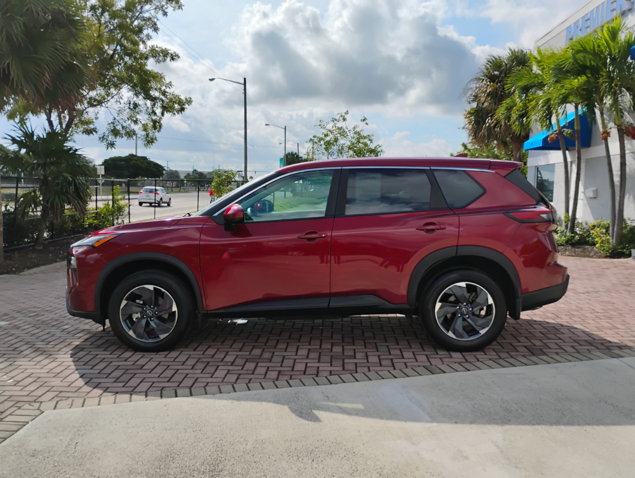 Nissan Rogue SV 2024