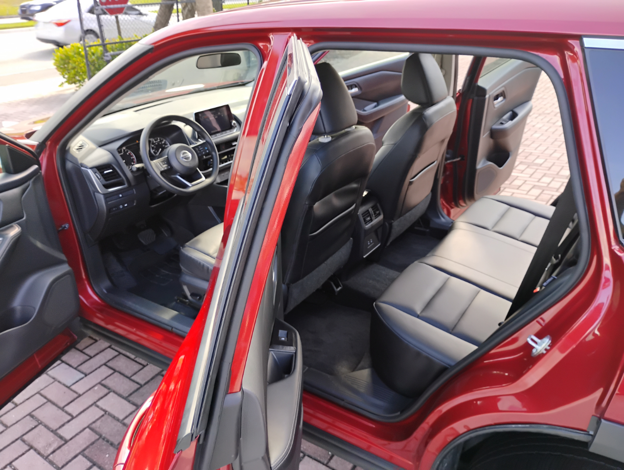 Nissan Rogue SV 2024