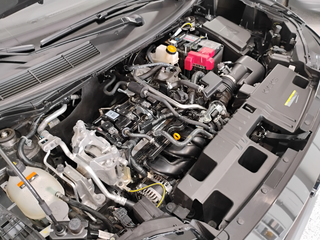 Nissan Kicks SV 2025