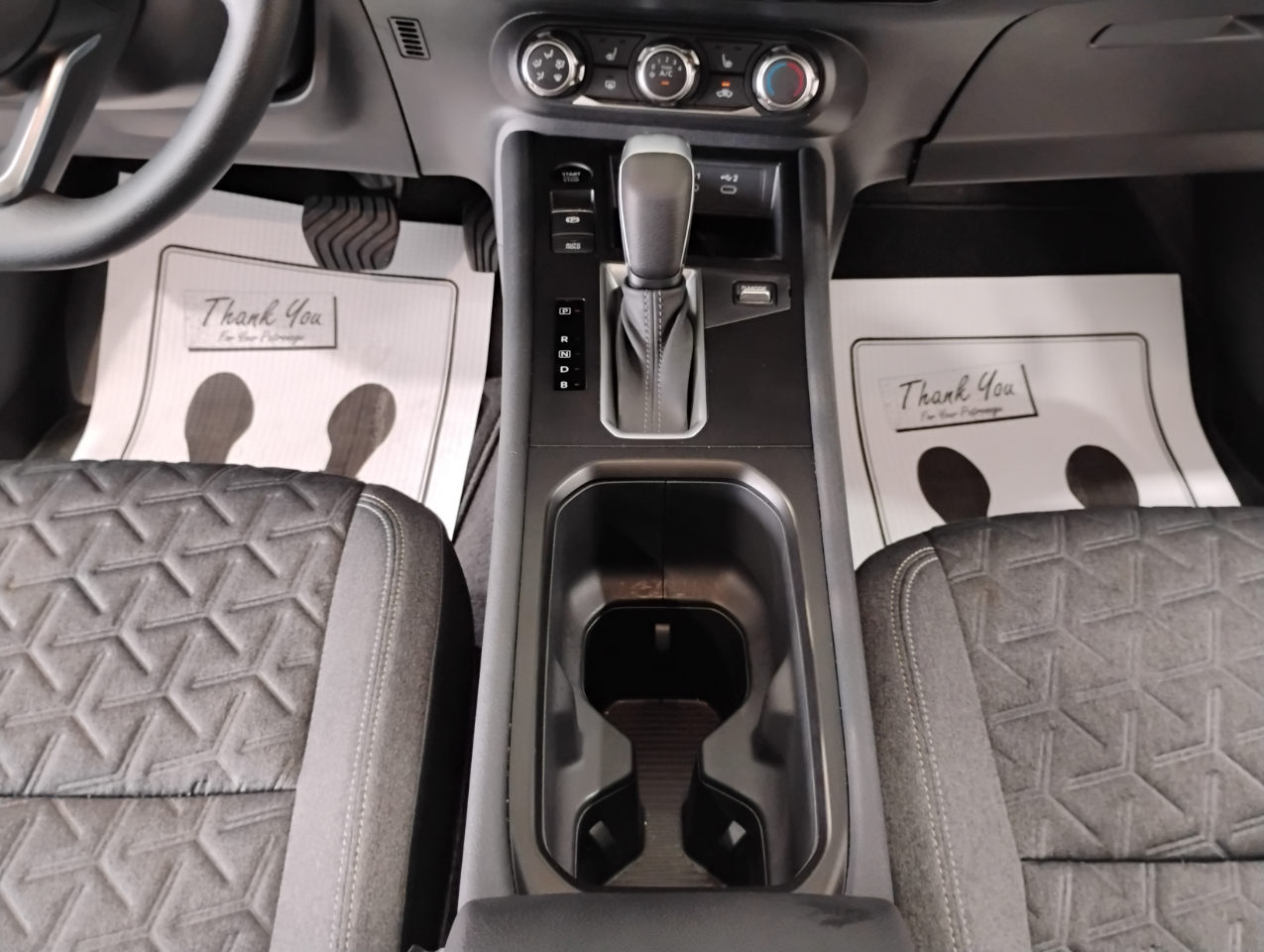 Nissan Kicks SV 2025