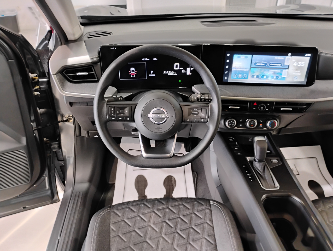 Nissan Kicks SV 2025