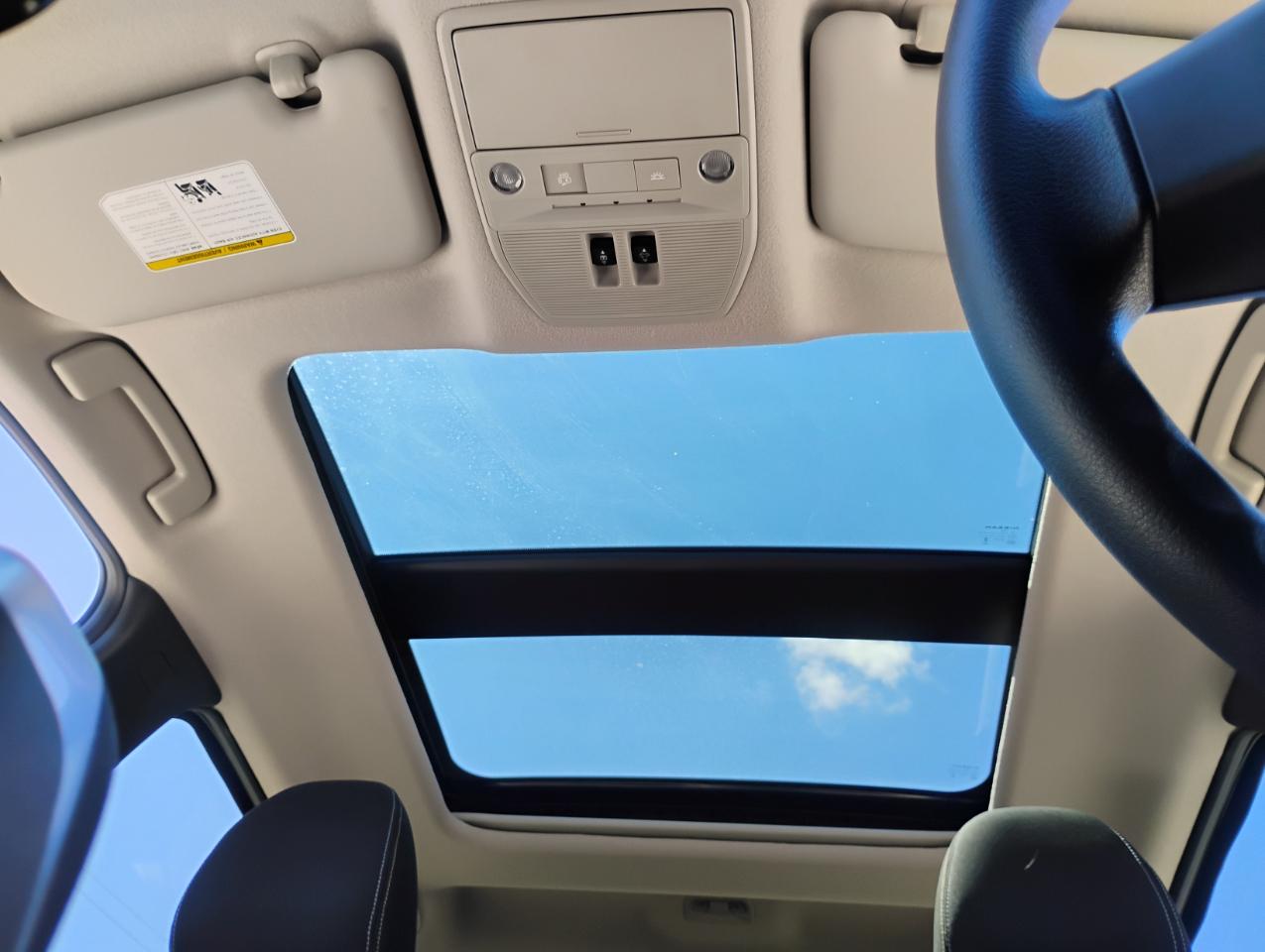 Nissan Kicks SV 2025