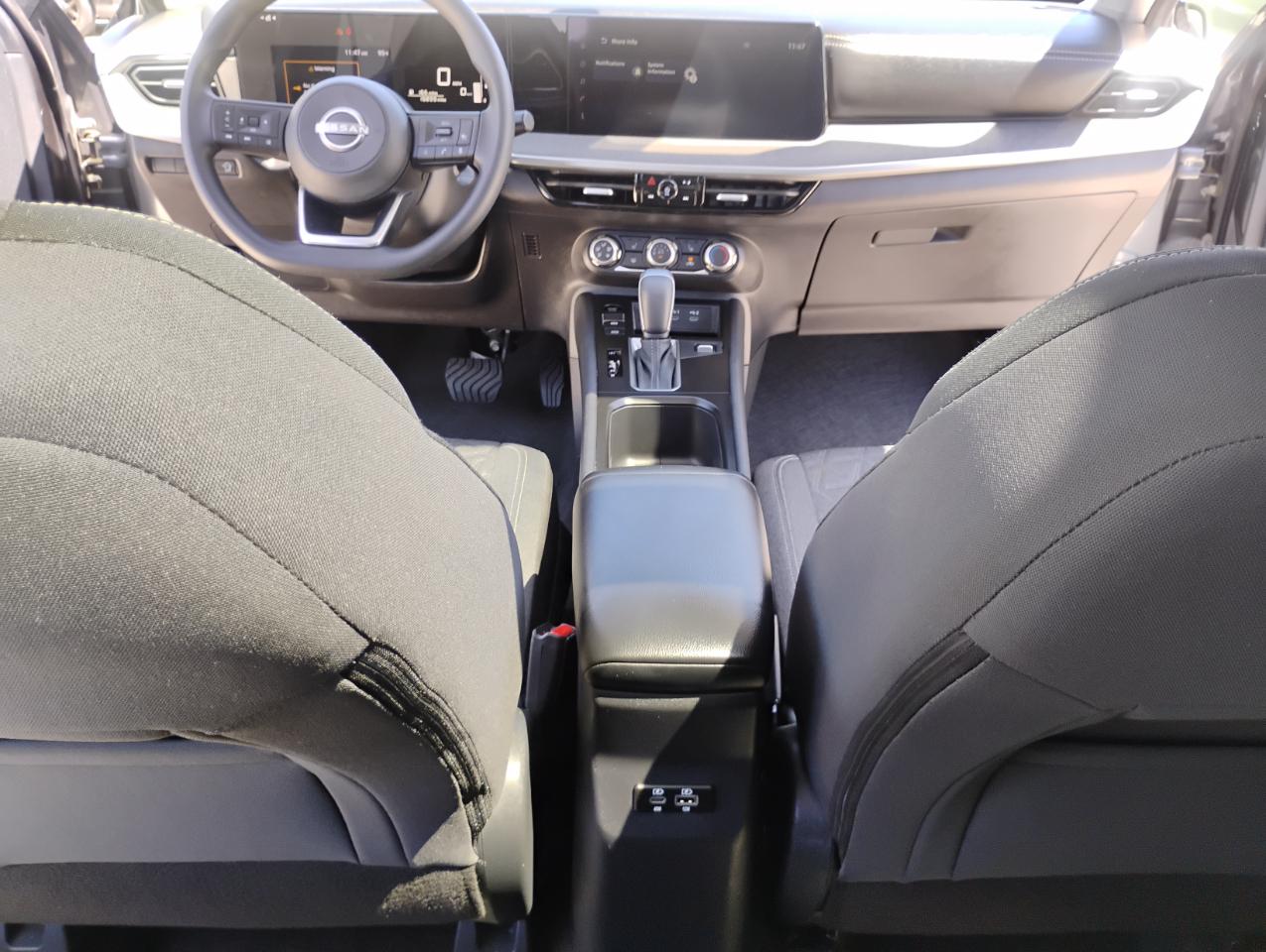 Nissan Kicks SV 2025