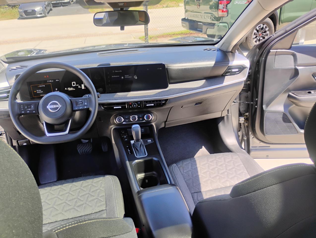 Nissan Kicks SV 2025