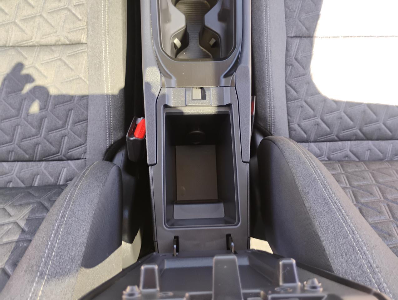Nissan Kicks SV 2025