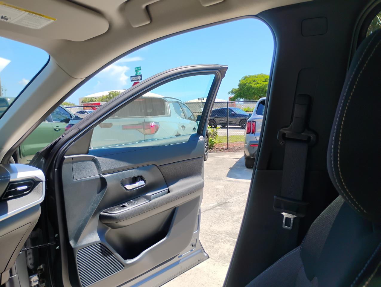 Nissan Kicks SV 2025