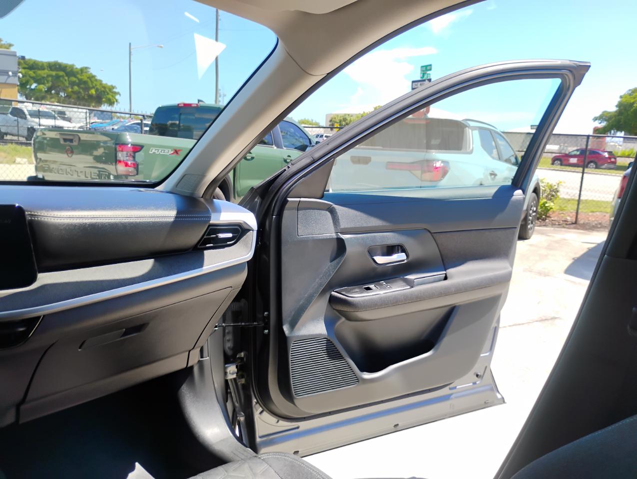 Nissan Kicks SV 2025
