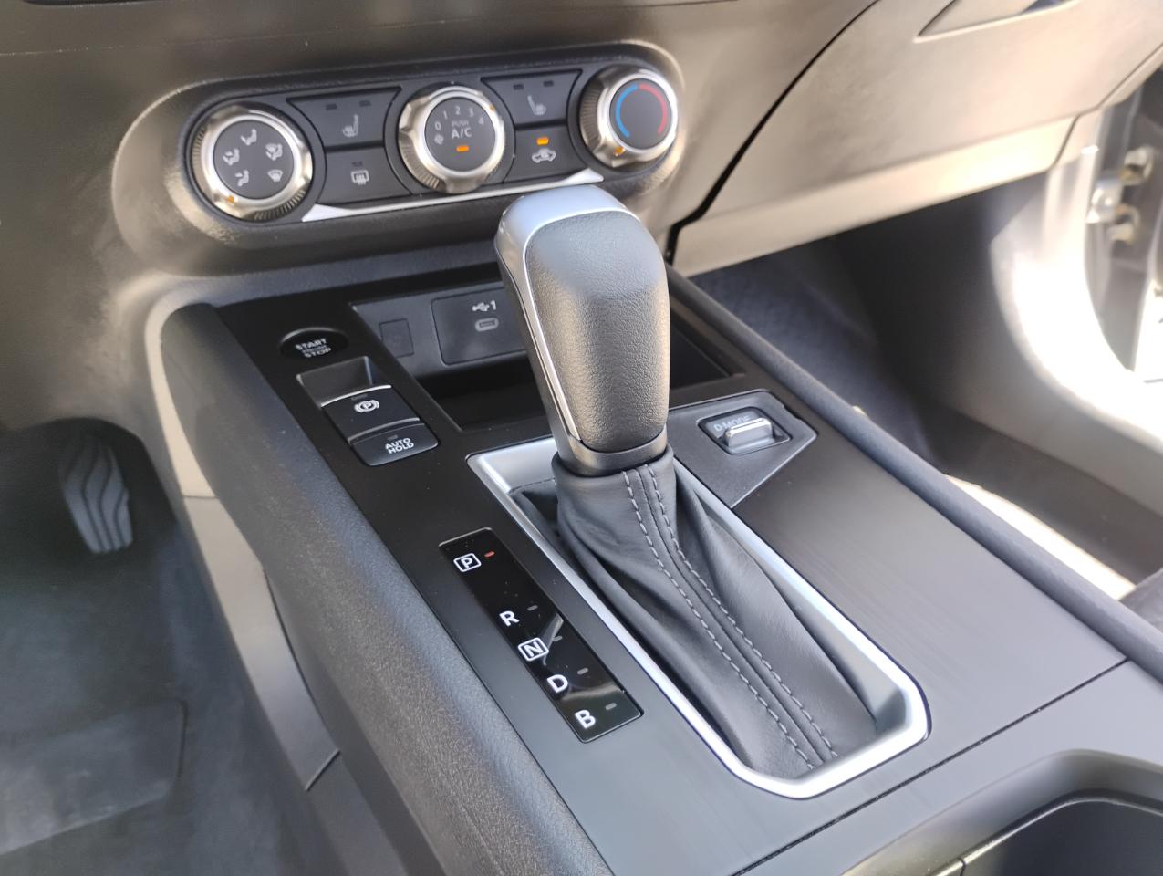 Nissan Kicks SV 2025