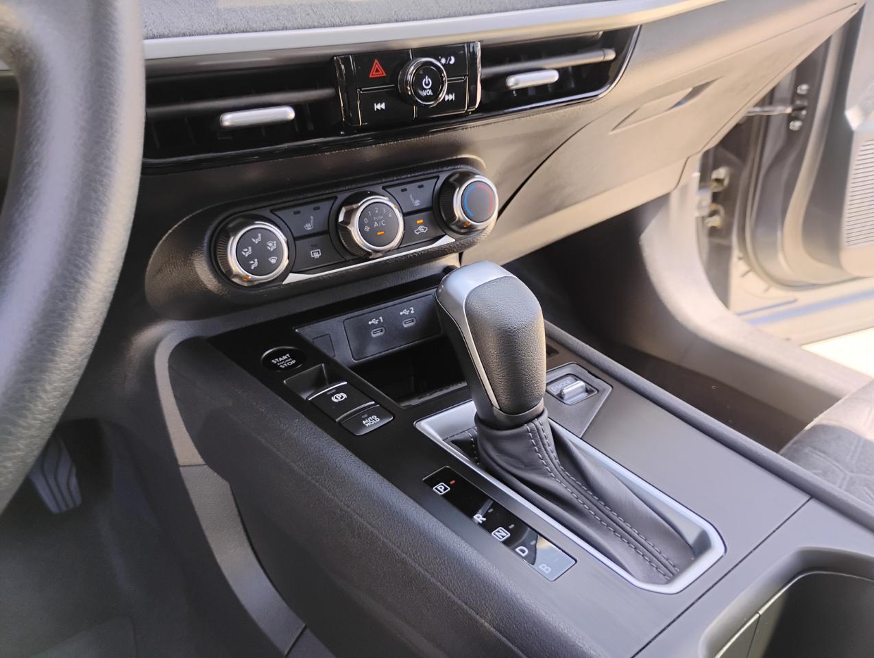 Nissan Kicks SV 2025