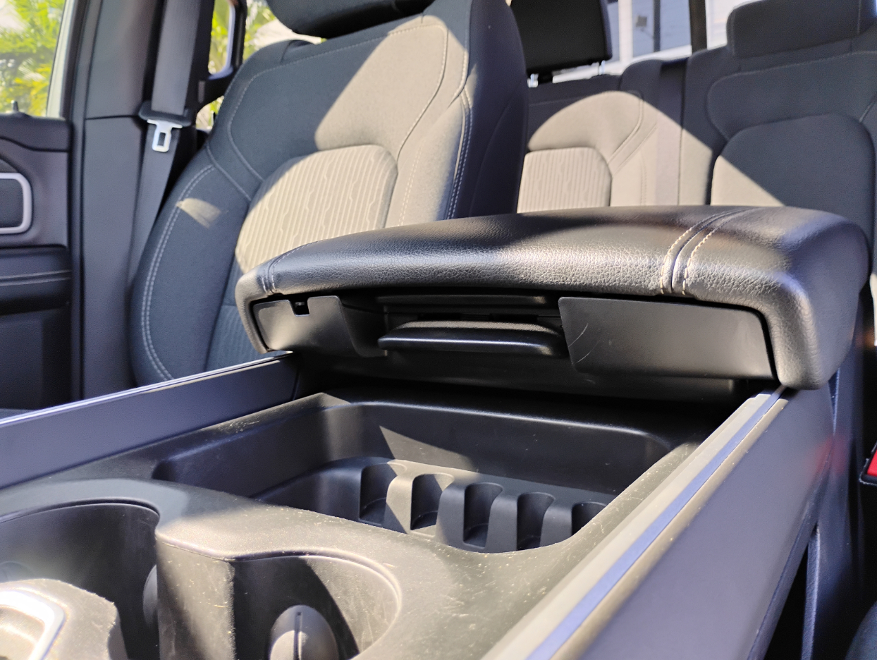 RAM 1500 Big Horn Quad Cab 2WD 2022