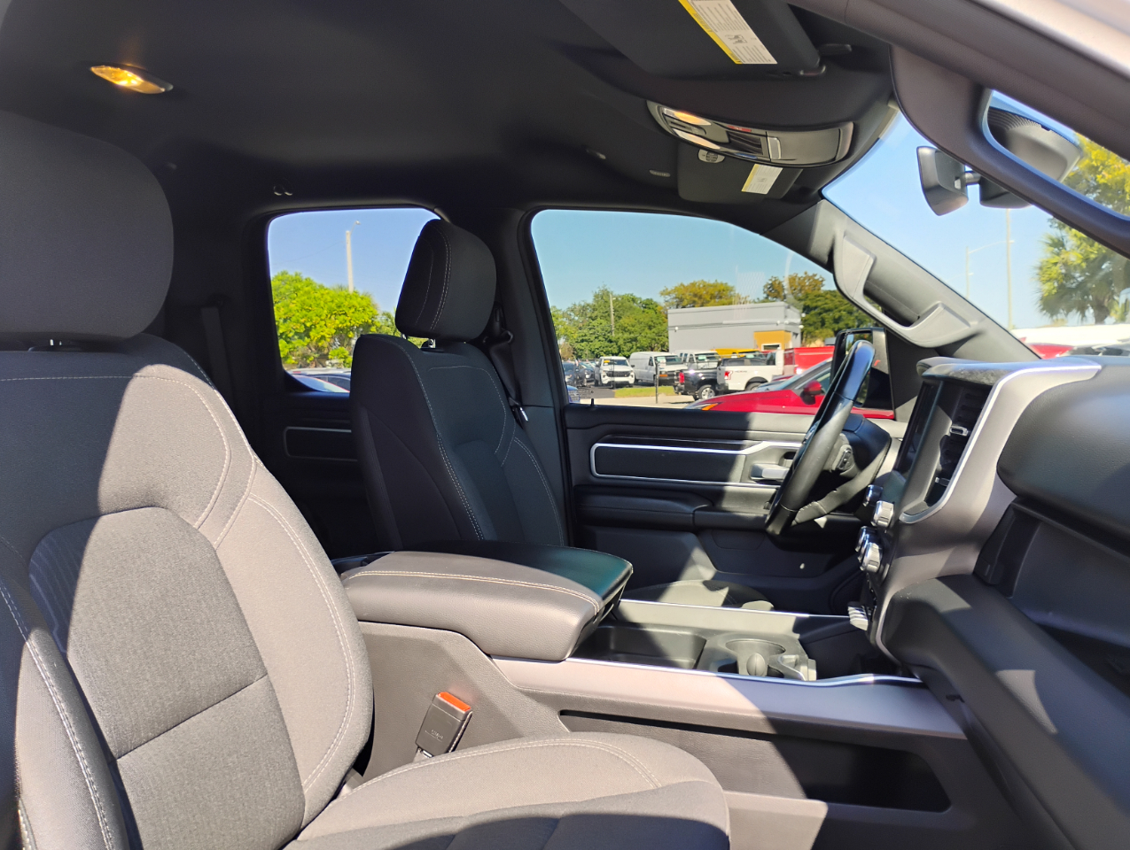 RAM 1500 Big Horn Quad Cab 2WD 2022