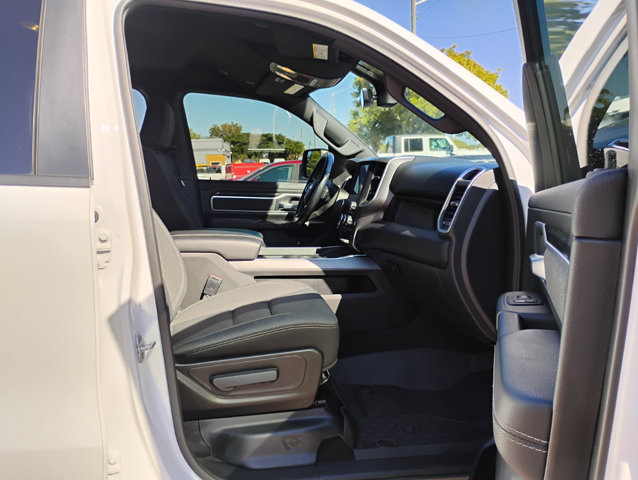 RAM 1500 Big Horn Quad Cab 2WD 2022