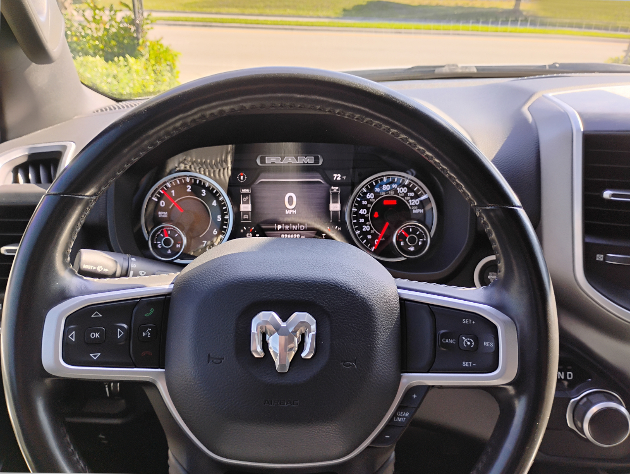 RAM 1500 Big Horn Quad Cab 2WD 2022