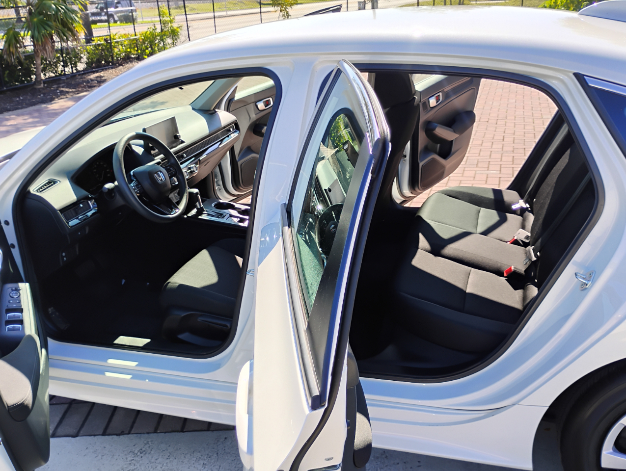 Honda Civic LX Sedan CVT 2024