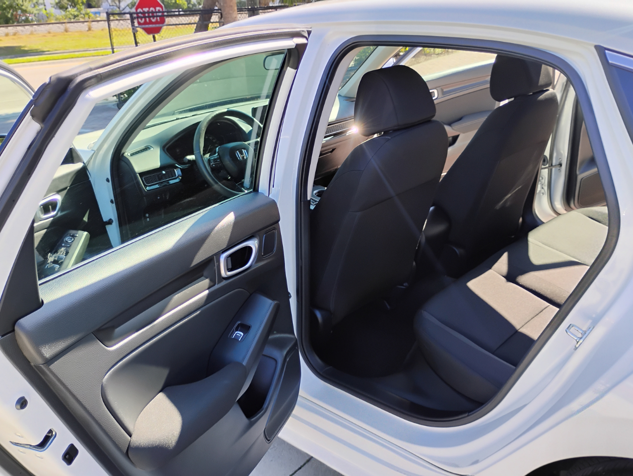 Honda Civic LX Sedan CVT 2024