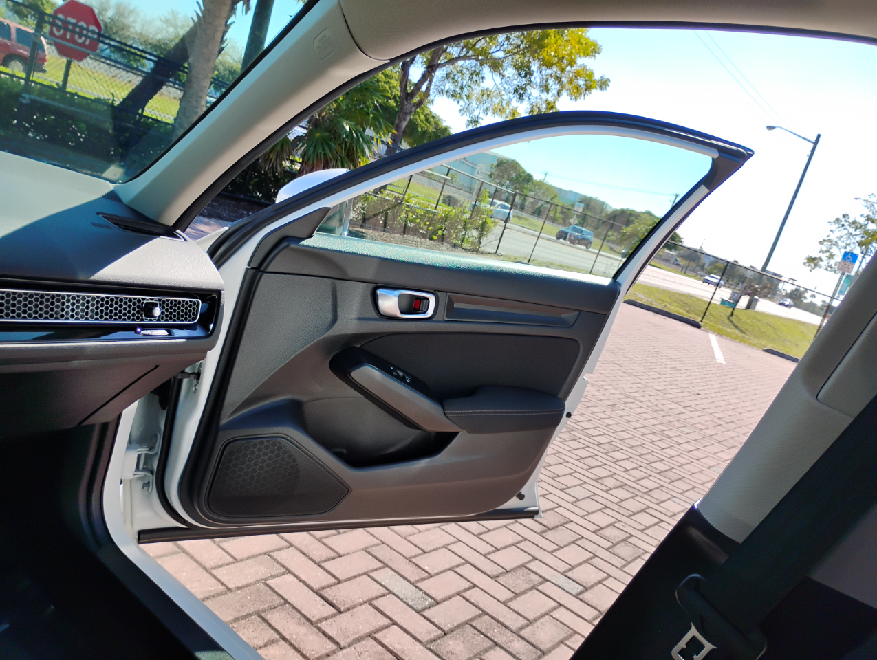 Honda Civic LX Sedan CVT 2024