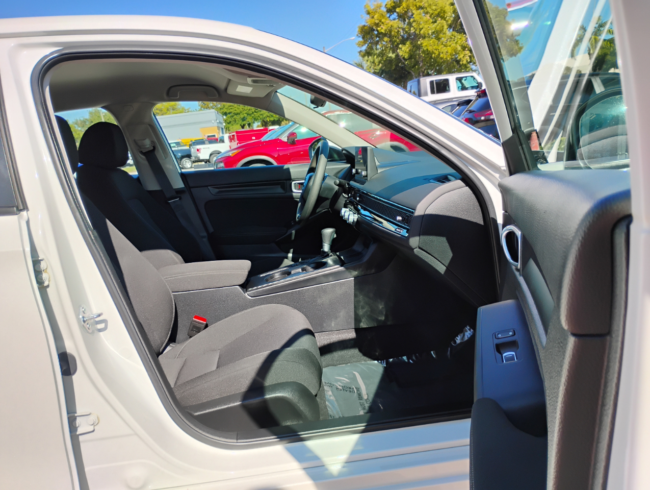 Honda Civic LX Sedan CVT 2024