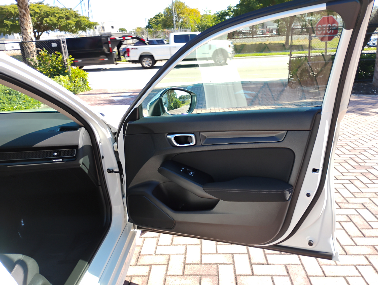 Honda Civic LX Sedan CVT 2024