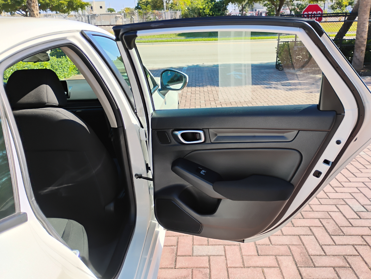 Honda Civic LX Sedan CVT 2024