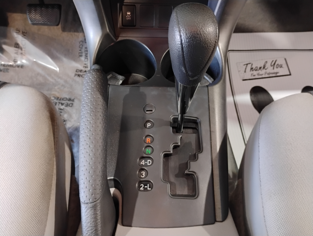 Toyota RAV4 Base V6 4WD 2012